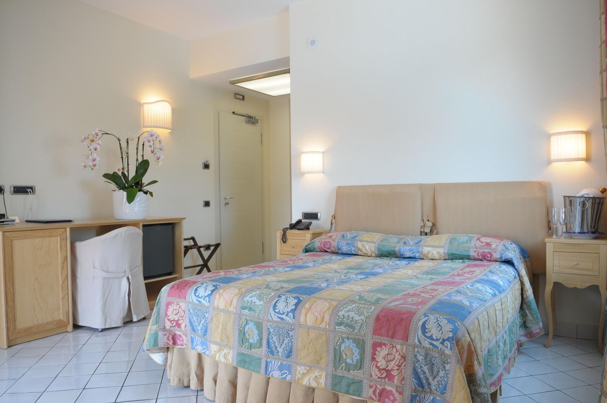 Villa Poseidon -Boutique Hotel- Salerno Camera foto