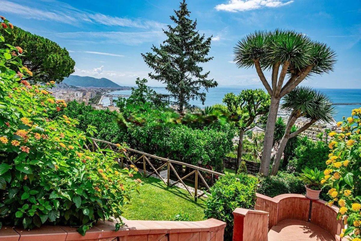 Villa Poseidon -Boutique Hotel- Salerno Esterno foto