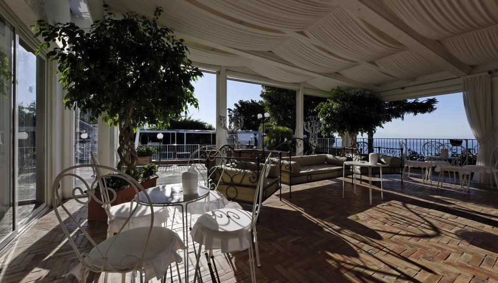 Villa Poseidon -Boutique Hotel- Salerno Esterno foto