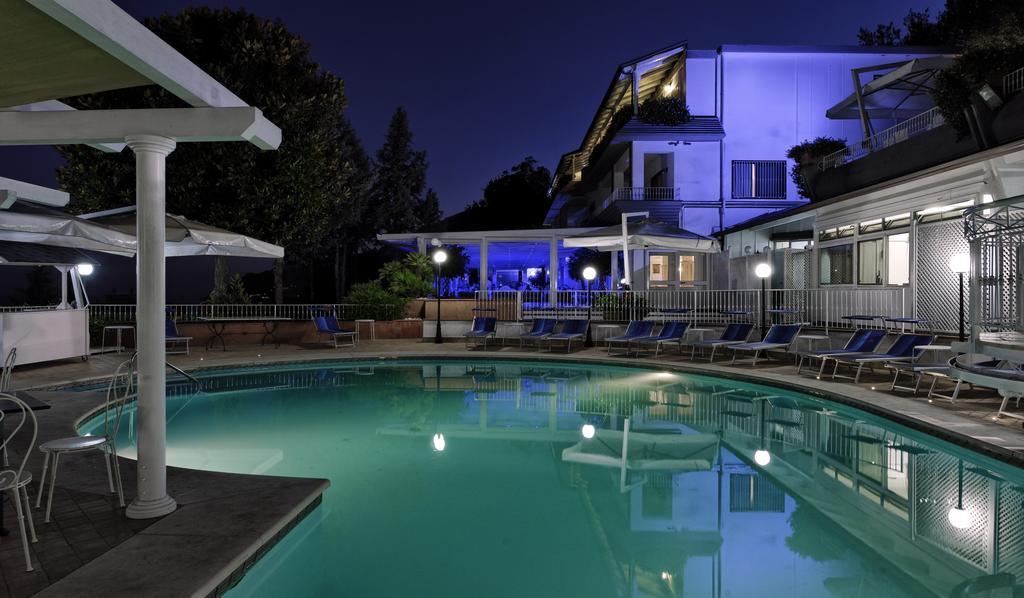 Villa Poseidon -Boutique Hotel- Salerno Esterno foto