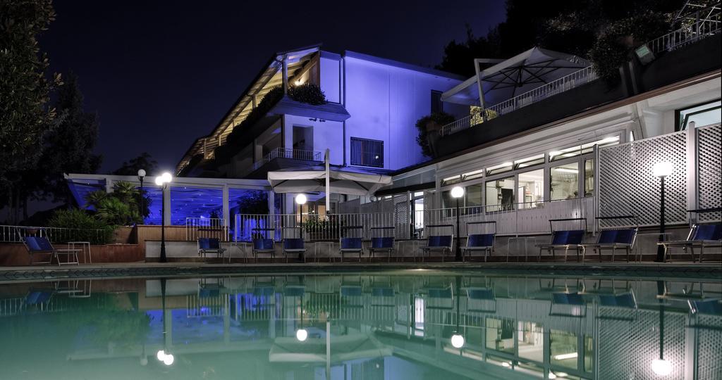 Villa Poseidon -Boutique Hotel- Salerno Esterno foto